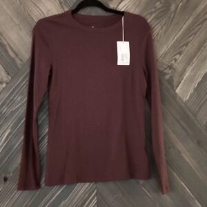 A new day long sleeve, NWT size small, Burgany/Maroon Women's Top